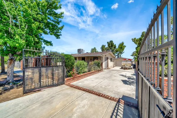 $479,900 | 1617 Elizabeth Lake Road, Palmdale, CA 93551