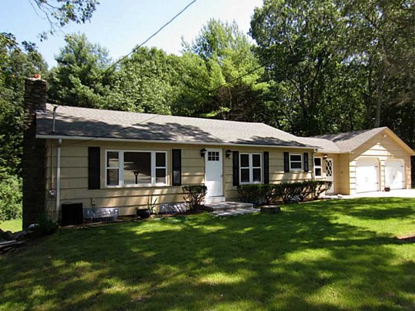3147 Flat River Road Coventry, RI 02816 - Photo 1 of 24 a front view of house with yard and green space