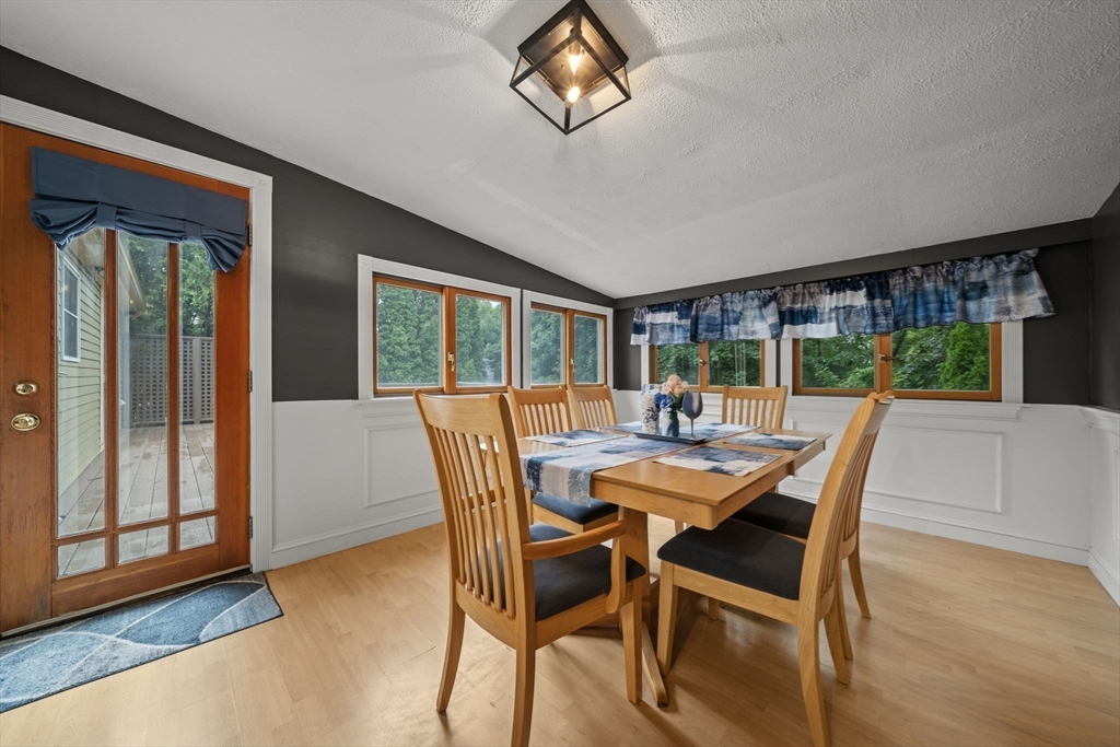 24 Prospect Avenue Saugus, MA 01906 - Photo 13 of 40