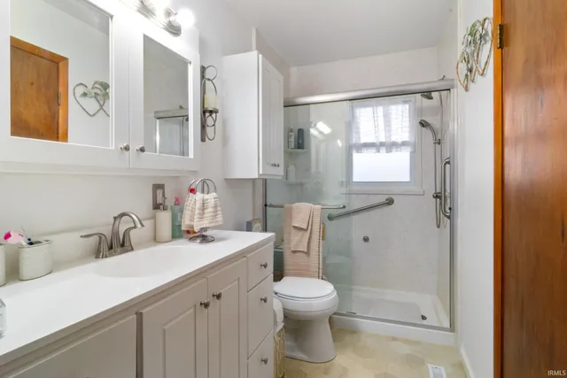 $180,000 | 601 East Mary Street, Chandler, IN 47610