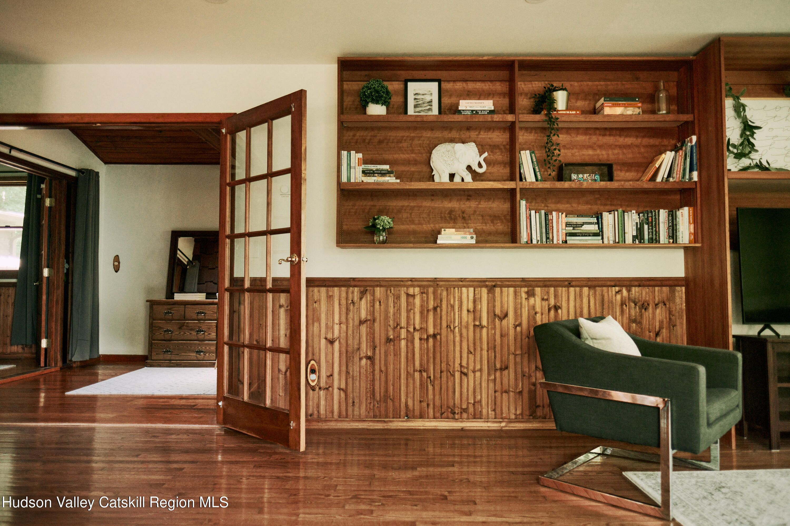 284 Dewitt Mills Road Kingston, NY 12401 - Photo 16 of 36 a view of entryway with wooden floor