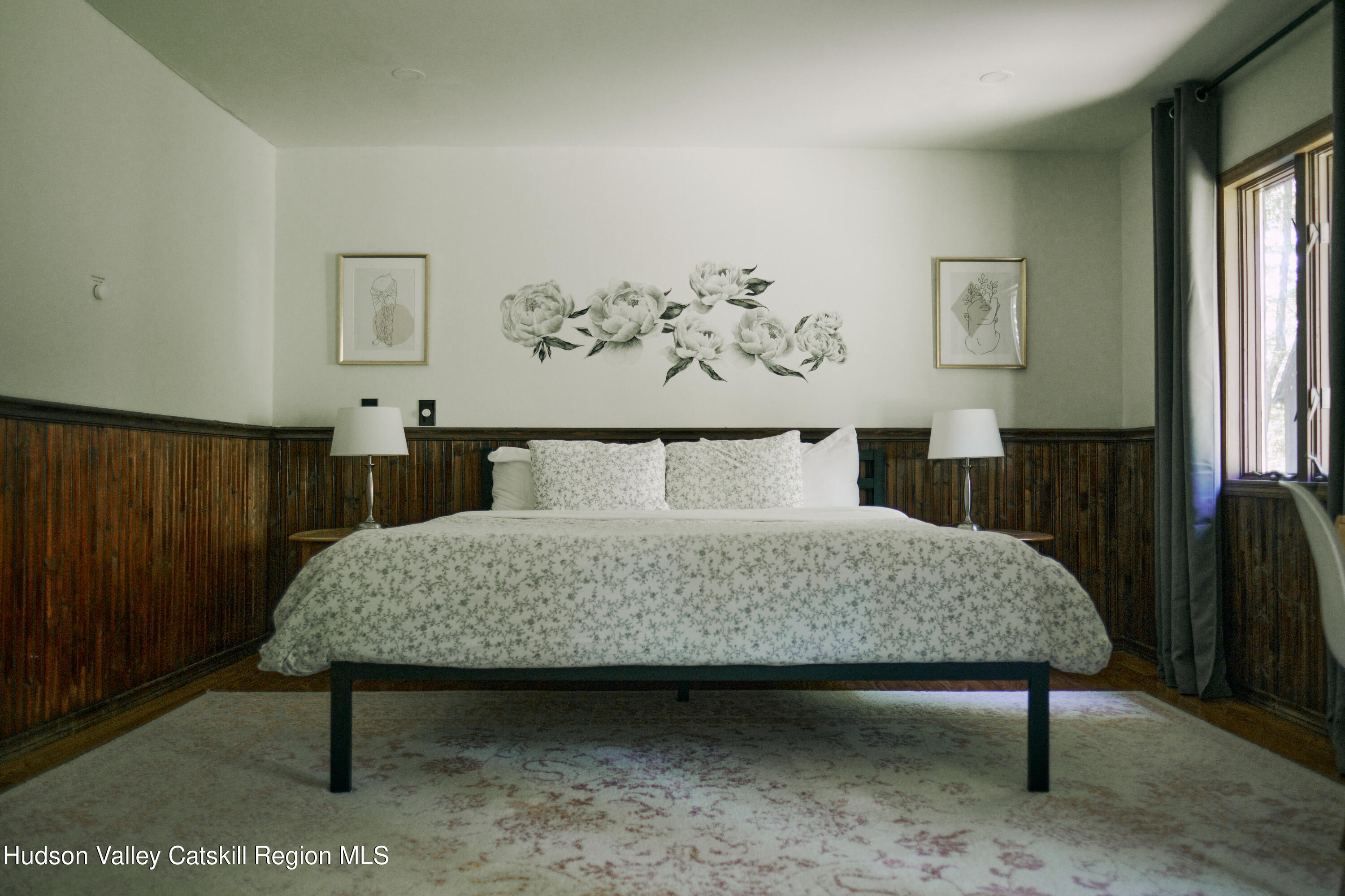 284 Dewitt Mills Road Kingston, NY 12401 - Photo 22 of 36 a bedroom with a table and window