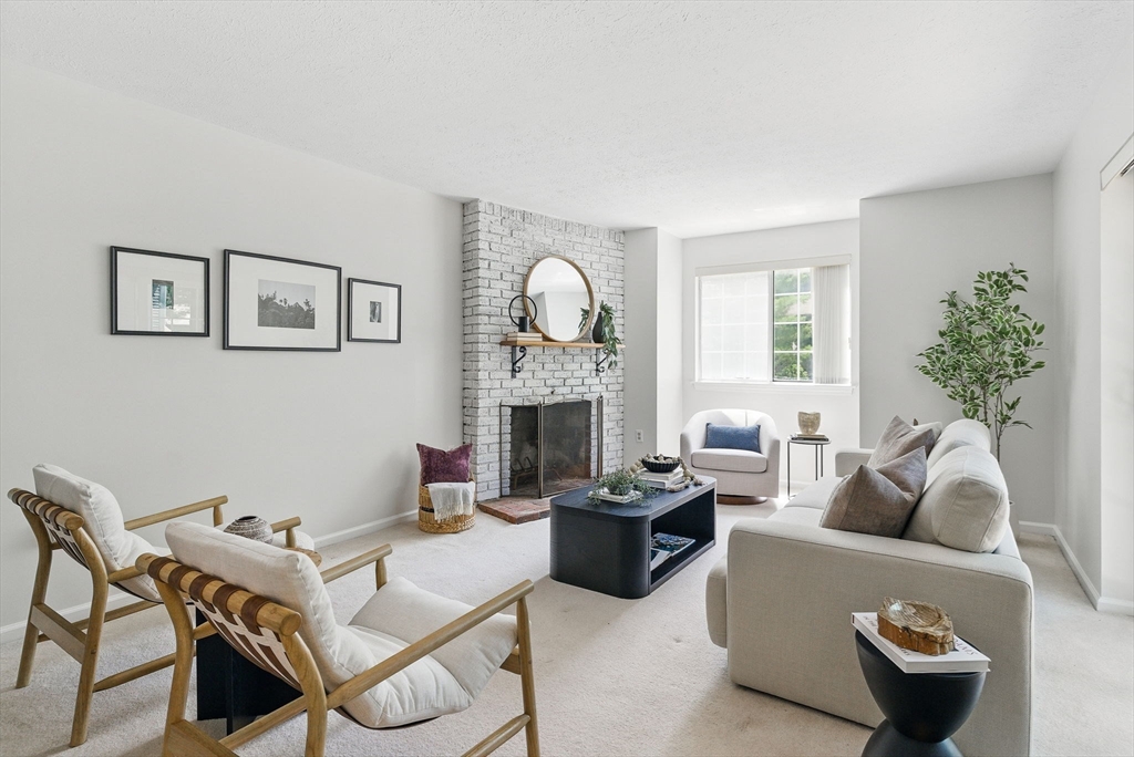 87 East Bluff Road, Unit 87 Ashland, MA 01721 - Photo 4 of 33 Gallery Image 4