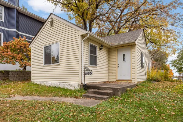 $1,650 | 2340 Ives Lane North, Minneapolis, MN 55441