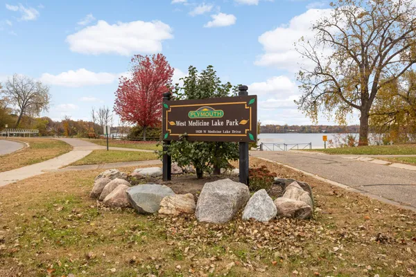 $1,650 | 2340 Ives Lane North, Minneapolis, MN 55441