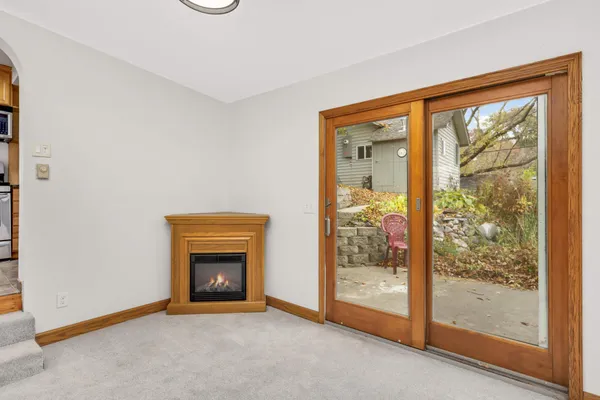 $1,650 | 2340 Ives Lane North, Minneapolis, MN 55441
