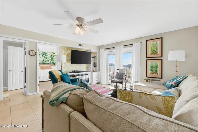 $477,777 | 30 Beaufort Street, Unit F, Ocean Isle Beach, NC 28469