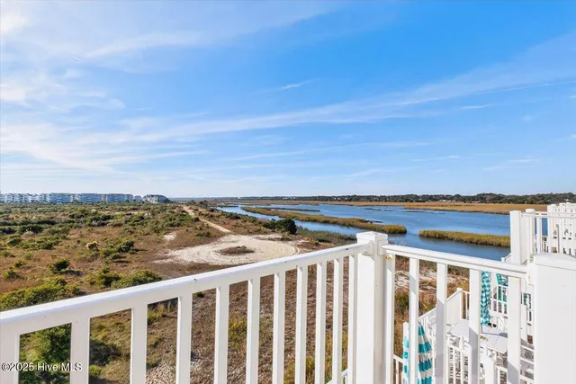 $477,777 | 30 Beaufort Street, Unit F, Ocean Isle Beach, NC 28469