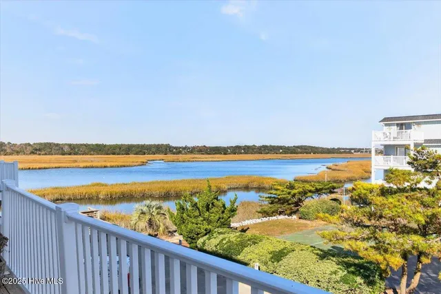 $477,777 | 30 Beaufort Street, Unit F, Ocean Isle Beach, NC 28469