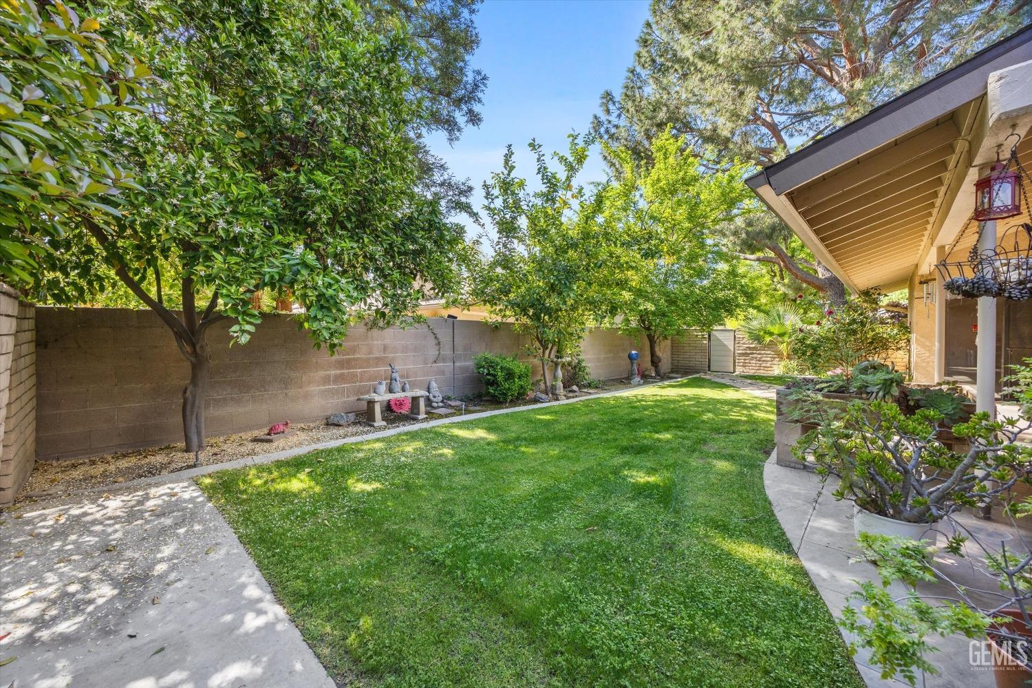 Undisclosed Address Bakersfield, CA 93309 - Photo 33 of 36 a view of a back yard of the house