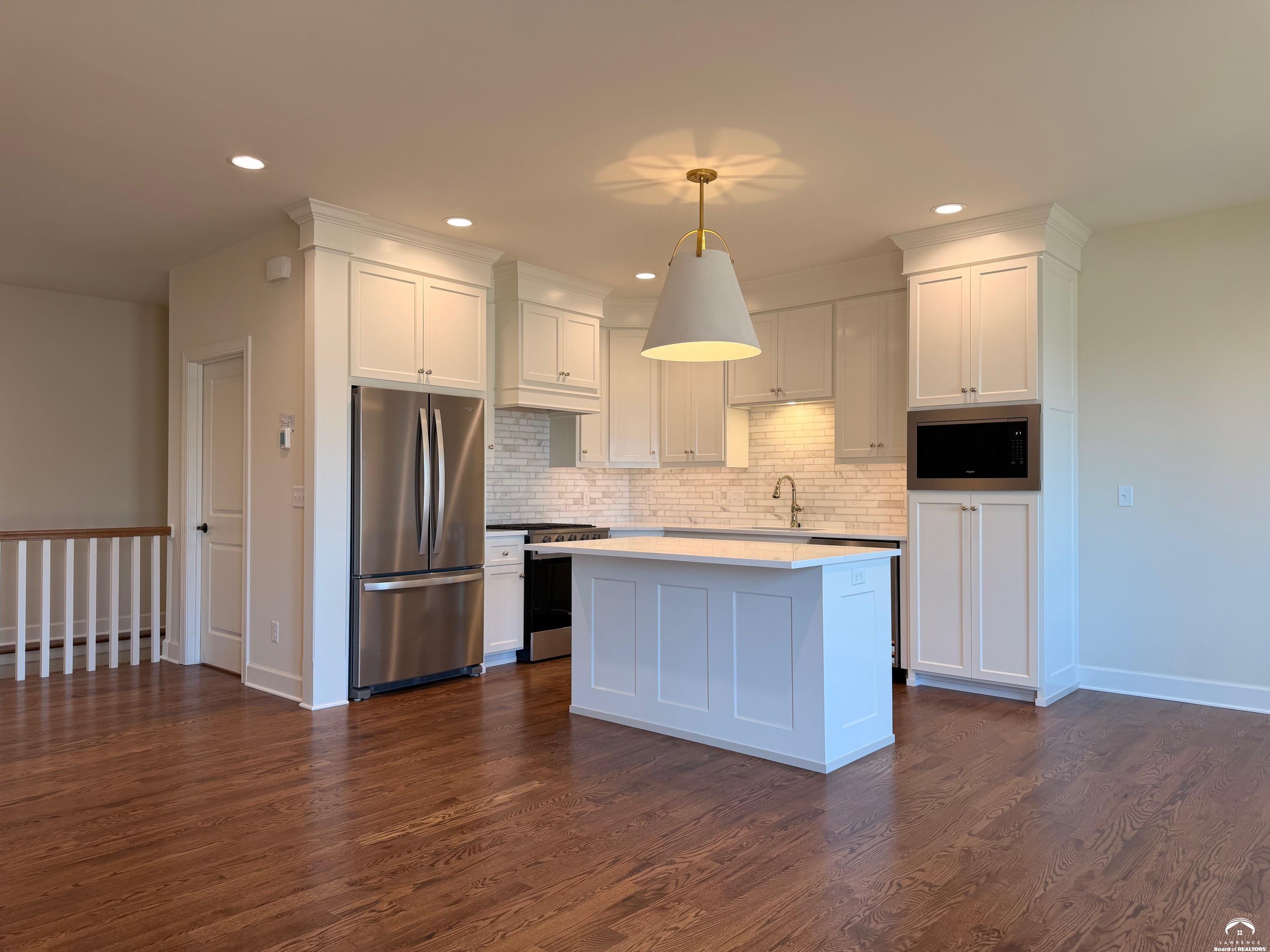 5616 Maggie Way Lawrence, KS 66049 - Photo 2 of 24
