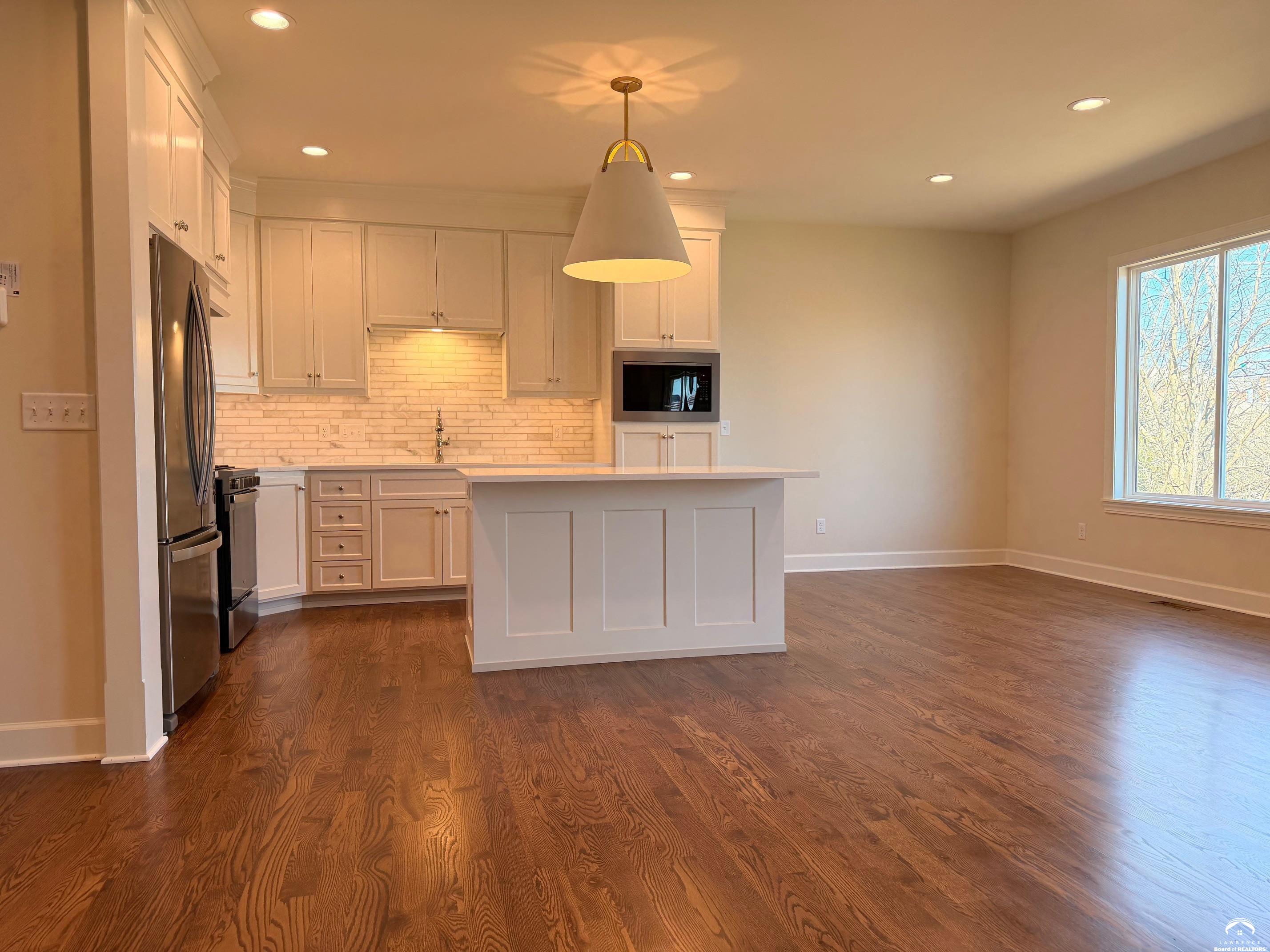 5616 Maggie Way Lawrence, KS 66049 - Photo 5 of 24