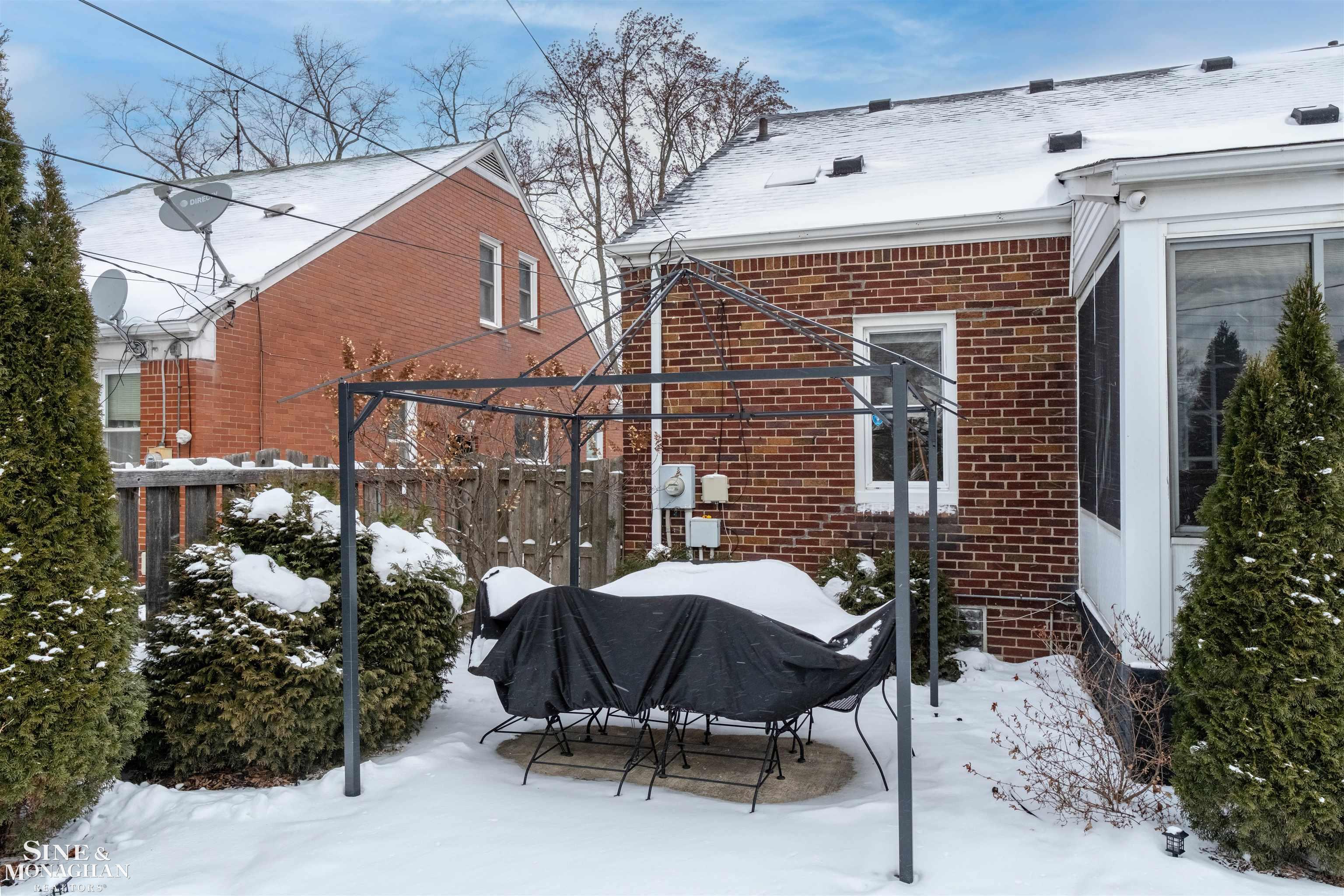 407 Kerby Road Grosse Pointe Farms, MI 48236 - Photo 37 of 44
