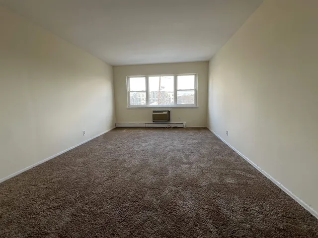 $1,850 | 133 33rd Street, Unit 3W, Union City, NJ 07087