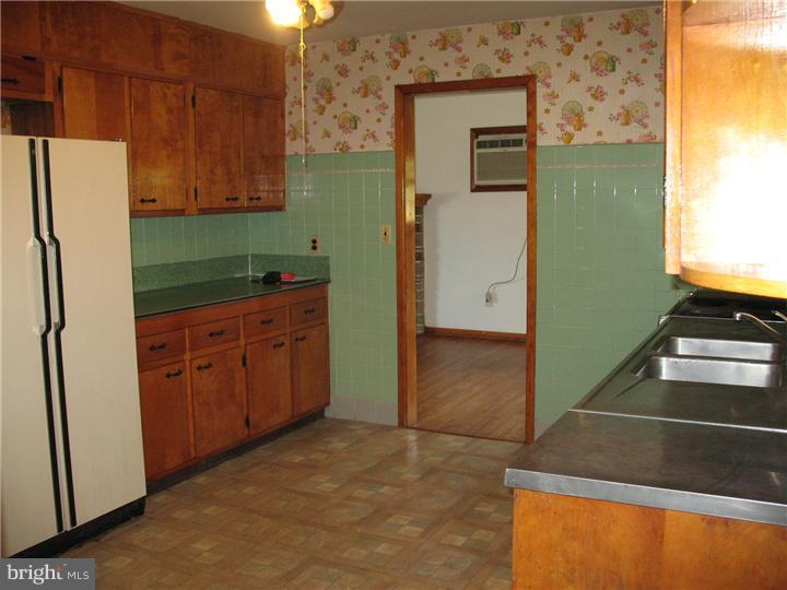 220 Bull Run Road Ewing, NJ 08638 - Photo 8 of 8