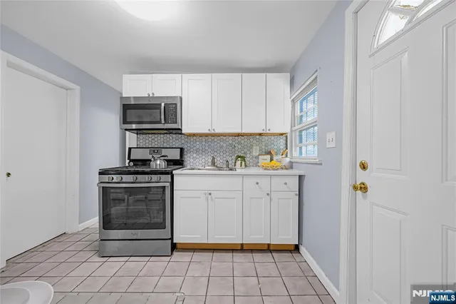 $397,900 | 1088 Grove Street, Irvington, NJ 07111