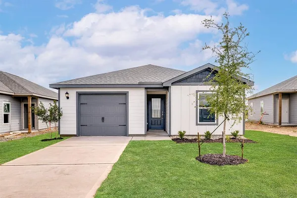 $2,020 | 8309 White Wolf Trail, Ponder, TX 76259