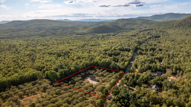 $299,900 | 120 Harbor Road, Bryant Pond, ME 04219