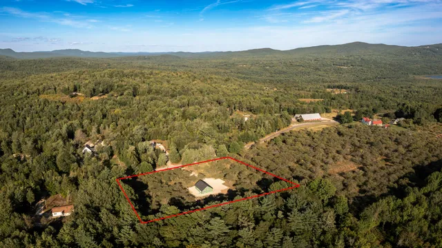 $299,900 | 120 Harbor Road, Bryant Pond, ME 04219