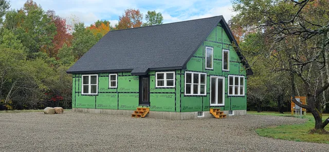 $299,900 | 120 Harbor Road, Bryant Pond, ME 04219