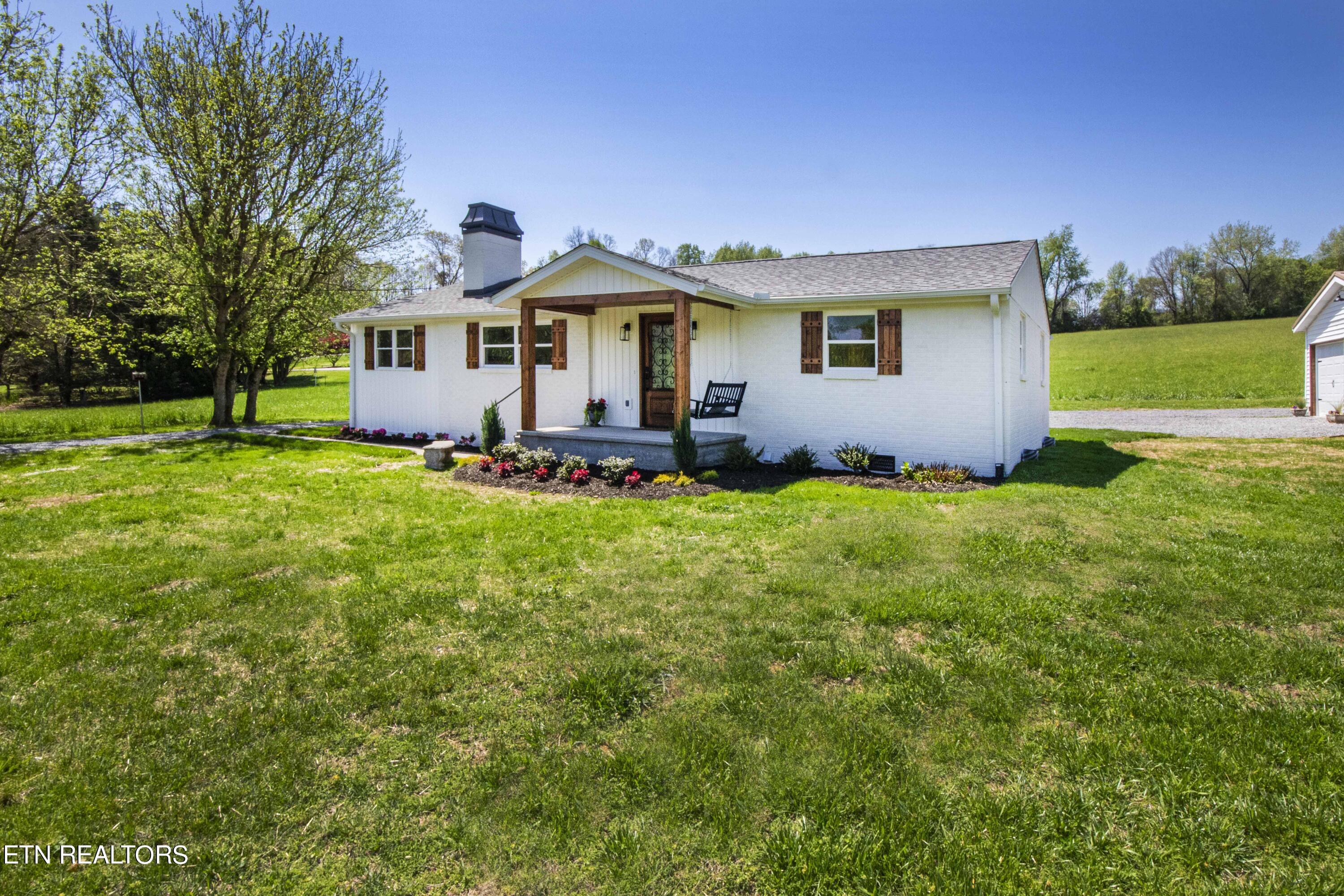 8009 Bishop Road Powell, TN 37849 - Photo 2 of 40 8D1ED456-ECA3-4AA2-8C3E-EDEF04291540