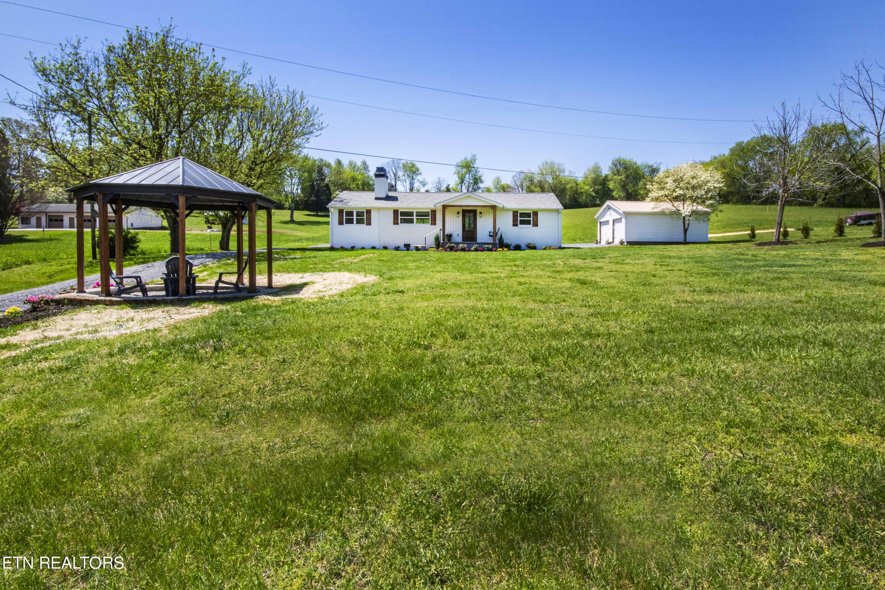8009 Bishop Road Powell, TN 37849 - Photo 39 of 40 9E87785C-5546-4D46-9232-A079082F903D
