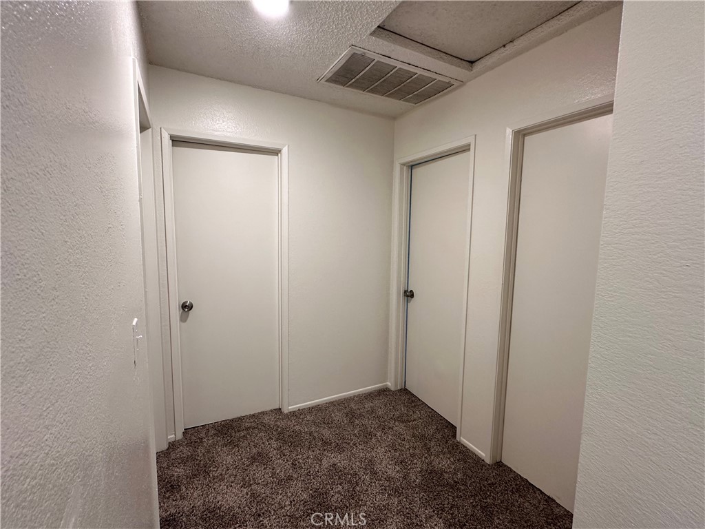 12745 Navajo Road Apple Valley, CA 92308 - Photo 15 of 24 Unit 6: Upstairs Hallway
