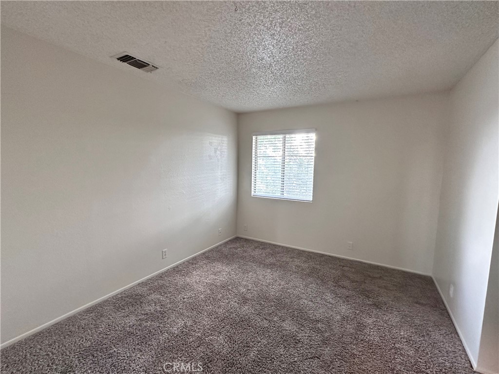 12745 Navajo Road Apple Valley, CA 92308 - Photo 20 of 24 Unit 6: Primary Room (Left Side)