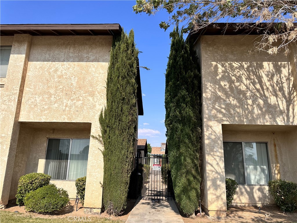 12745 Navajo Road Apple Valley, CA 92308 - Photo 5 of 24 Front Gate Entrance to Access Garages