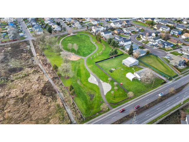 a picture of city view