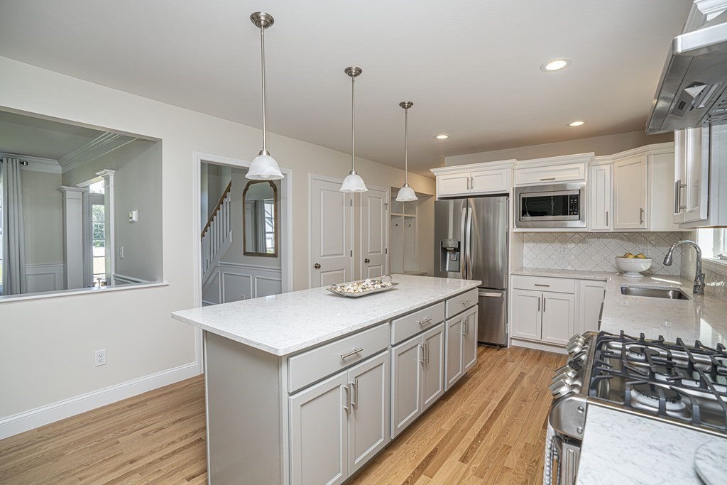 121 Gifford Road Westport, MA 02790 - Photo 6 of 13 Gallery Image 6