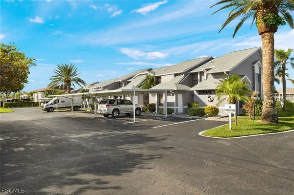 $1,399 | 4620 Southeast 5th Place, Unit 106, Cape Coral, FL 33904