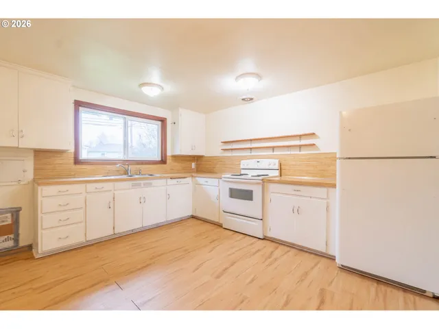 $375,000 | 2749 Hilyard Street, Eugene, OR 97405