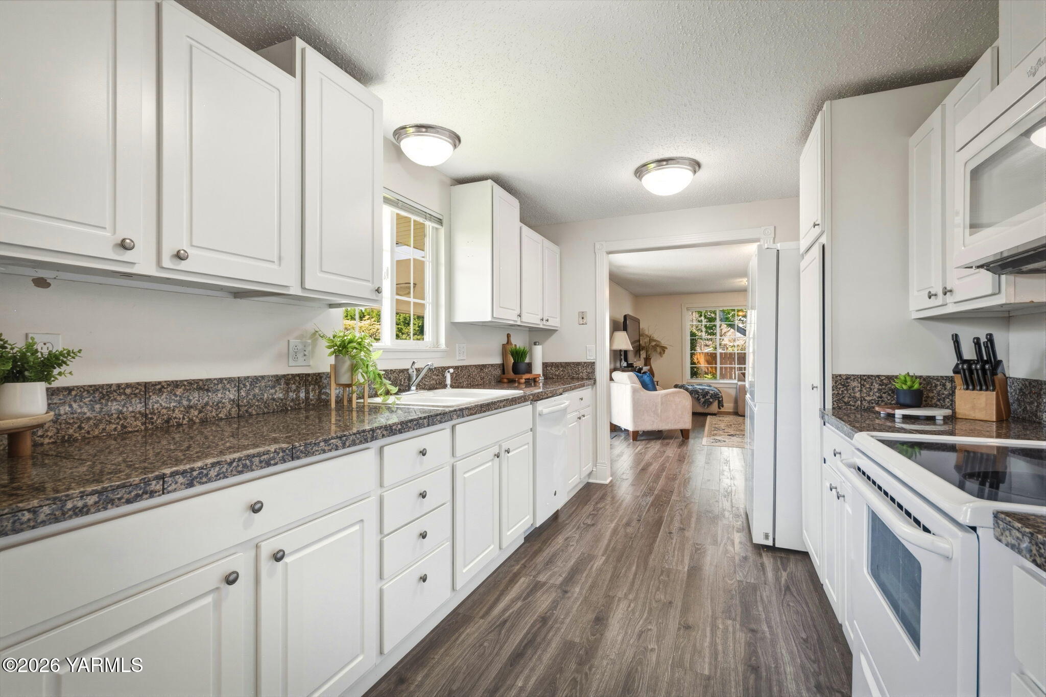 3606 Clinton Way Yakima, WA 98902 - Photo 13 of 30 Gally Kitchen/Second Living Space