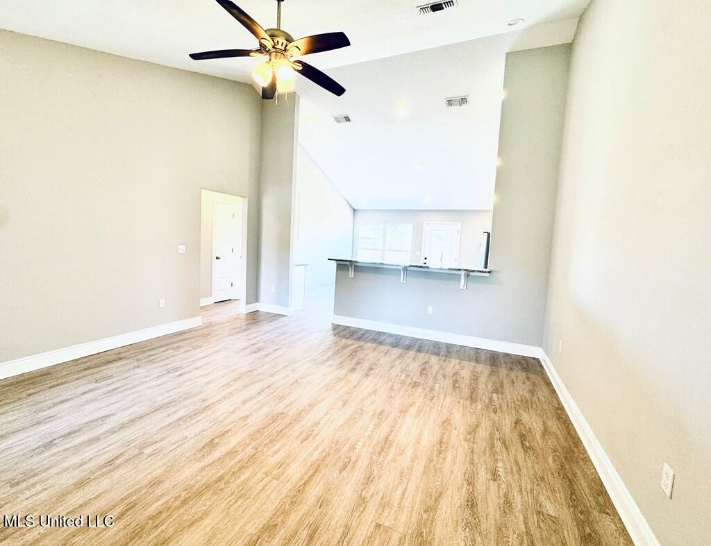 24 Bear Path Picayune, MS 39466 - Photo 5 of 27 IMG_1314