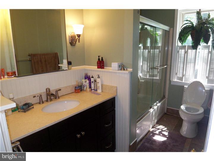 1925 Bremen Road Hatfield, PA 19440 - Photo 14 of 25 Bathroom