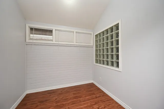 $2,050 | 3551 Santa Rosa Lane, Sugar Land, TX 77478