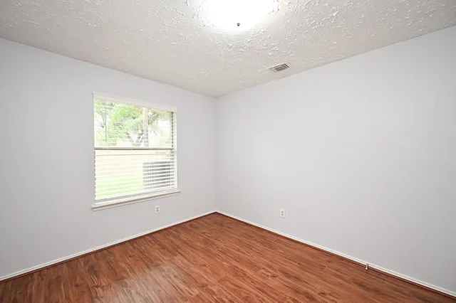 $2,050 | 3551 Santa Rosa Lane, Sugar Land, TX 77478