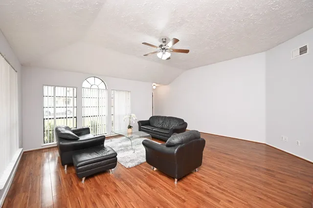 $2,050 | 3551 Santa Rosa Lane, Sugar Land, TX 77478