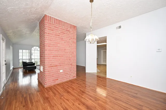 $2,050 | 3551 Santa Rosa Lane, Sugar Land, TX 77478