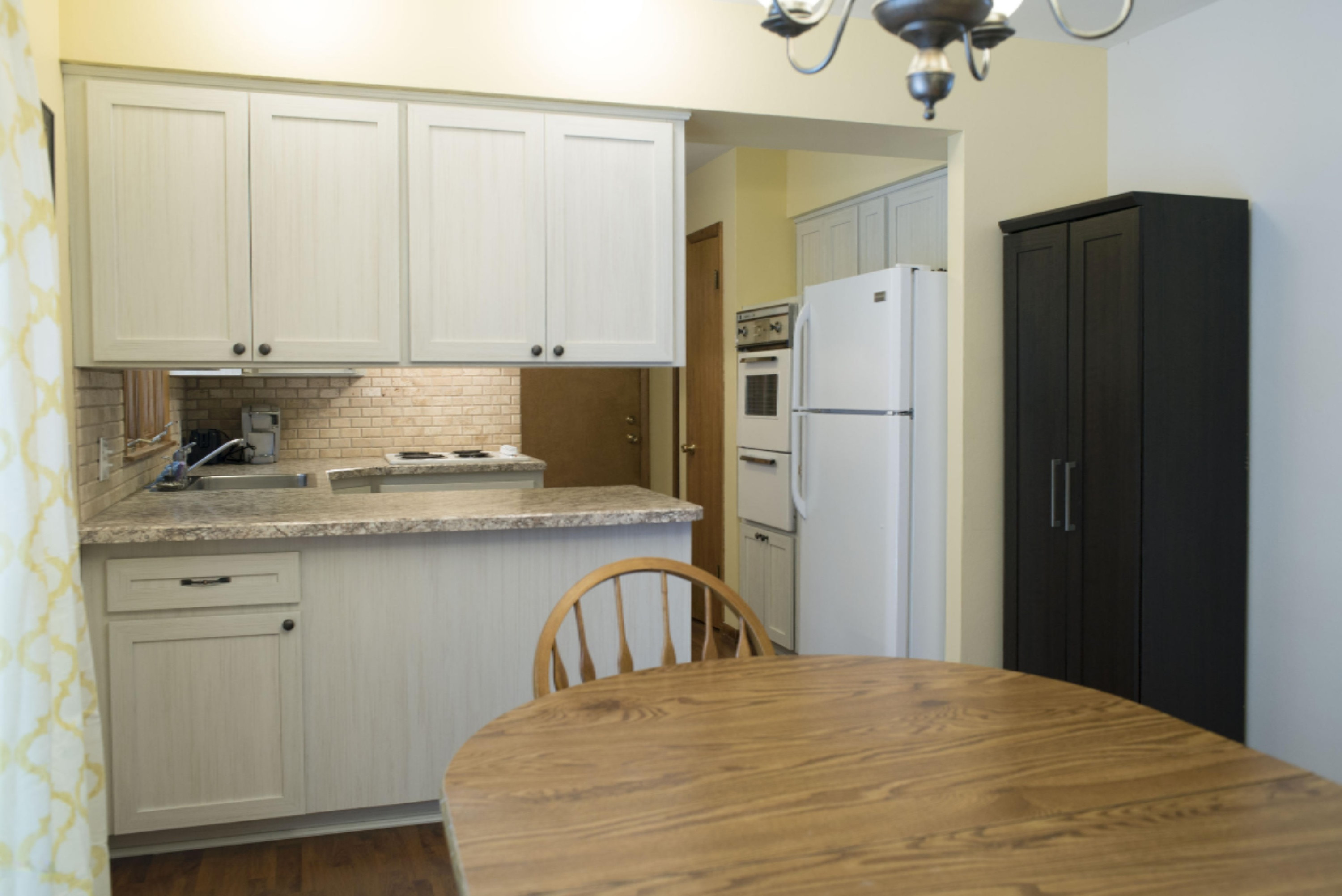 1438 Haverhill Road Muskegon, MI 49441 - Photo 9 of 22 1438 Haverhill 010