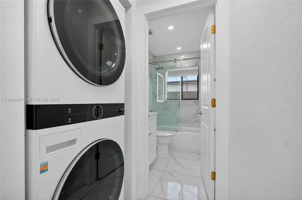 $3,650 | 2490 Northwest 44th Street, Unit 2490, Miami, FL 33142