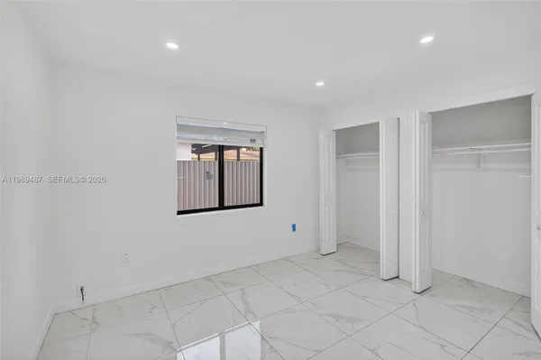 $3,650 | 2490 Northwest 44th Street, Unit 2490, Miami, FL 33142