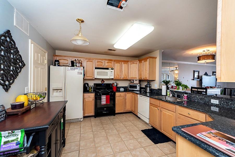 7 Bayside Drive, Unit 7 Somers Point, NJ 08244 - Photo 7 of 23