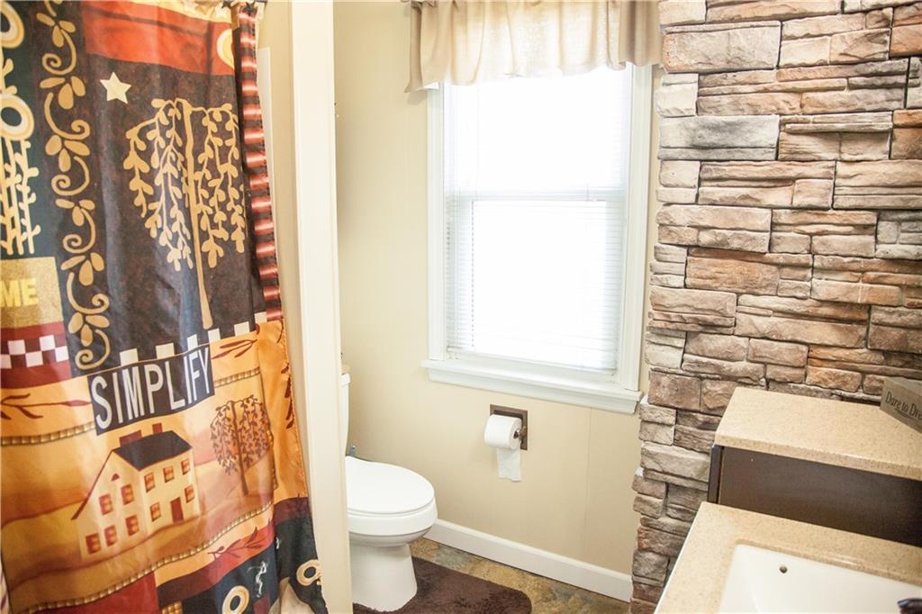422 Constitution Street Perryopolis, PA 15473 - Photo 15 of 25 Gallery Image 15