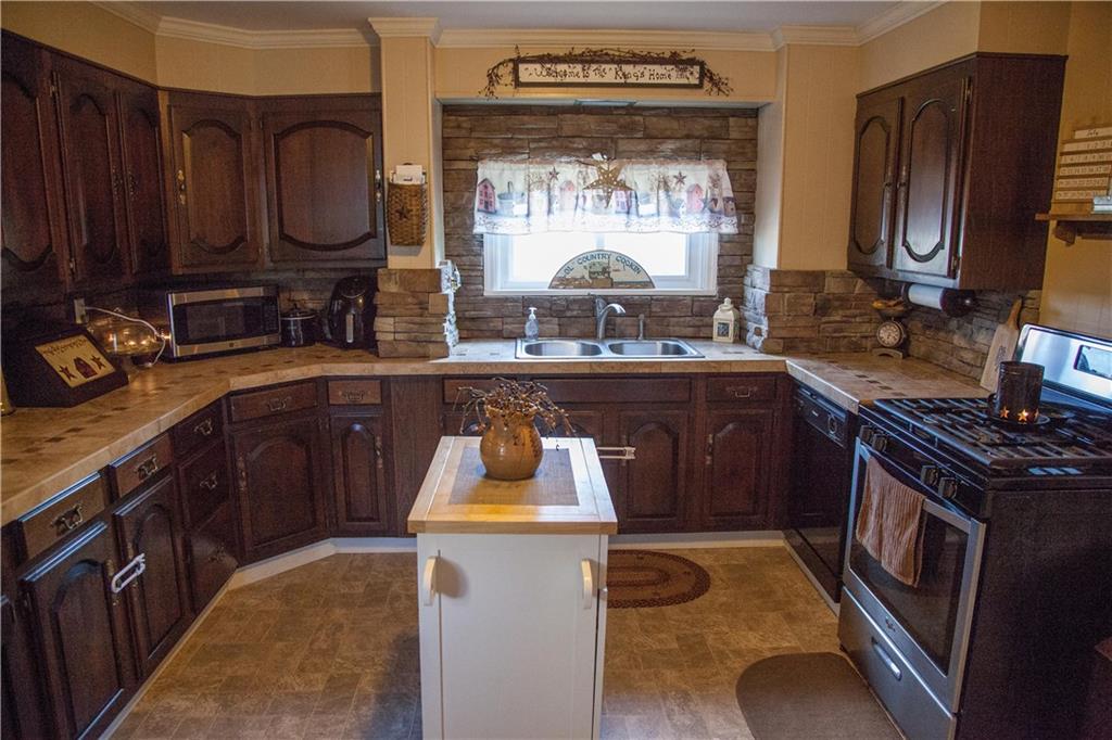 422 Constitution Street Perryopolis, PA 15473 - Photo 10 of 25 Gallery Image 10