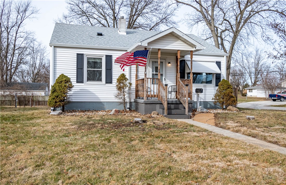 577 North Carolina Avenue Decatur, IL 62522 - Photo 2 of 21