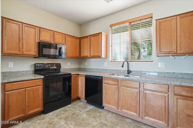 $425,000 | 1915 East Oxford Lane, Gilbert, AZ 85295