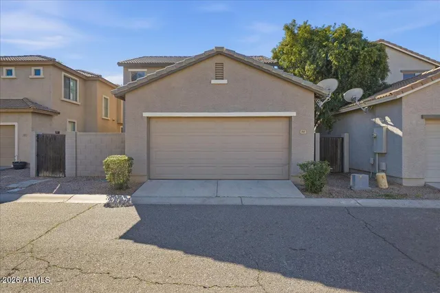 $425,000 | 1915 East Oxford Lane, Gilbert, AZ 85295