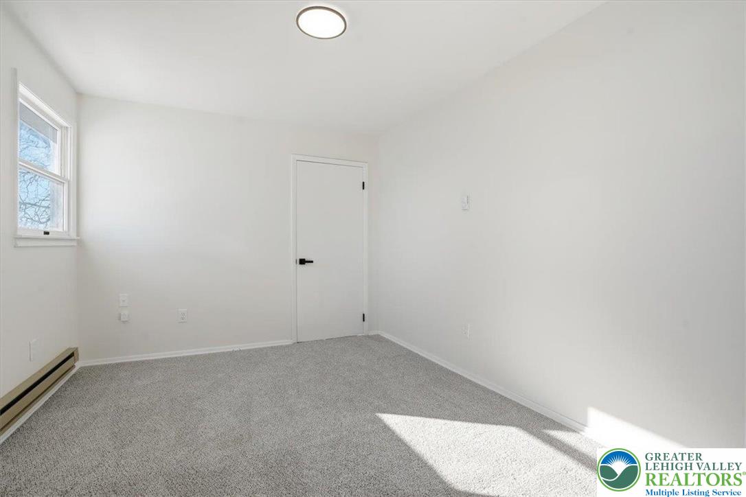 943 Crawford Street Bethlehem, PA 18017 - Photo 11 of 29